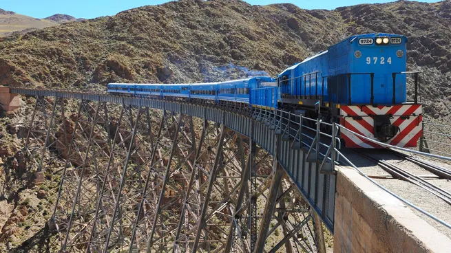 tren las nubesjpeg